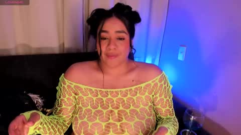 Victoria Serna  online show from 03-08-25, 02:45