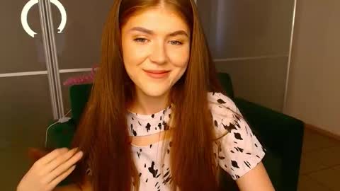 Snapshot of victiriadax chatting on 09-14-25, 11:42 Victoria online show from 09-14-25, 11:42