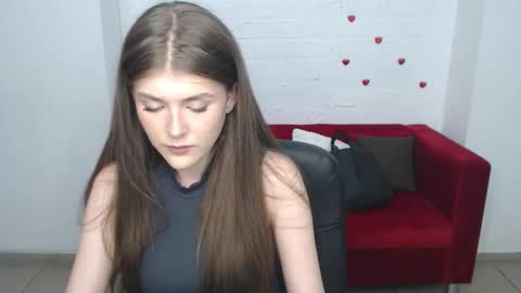 Snapshot of victiriadax chatting on 09-16-25, 11:44 Victoria online show from 09-16-25, 11:44