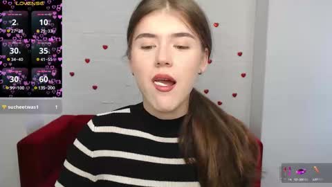 Snapshot of victiriadax chatting on 10-12-25, 05:50 Victoria online show from 10-12-25, 05:50