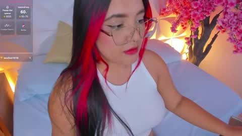 Snapshot of victoria18x chatting on 10-02-25, 07:43 Victoria online show from 10-02-25, 07:43