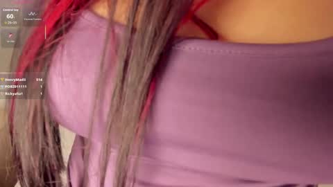 Snapshot of victoria18x chatting on 11-20-25, 11:04 Victoria online show from 11-20-25, 11:04