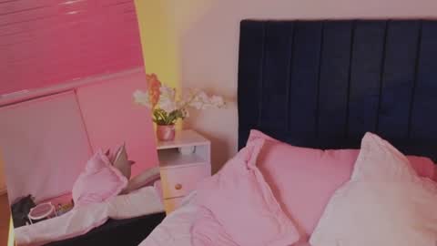 victoria1_cf online show from 07-22-26, 03:42