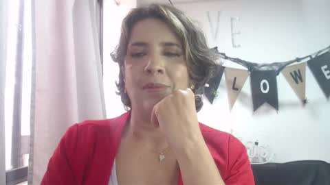 Hi guys   Im victoria  Be the one who can control me in PVT online show from 10-19-25, 07:47