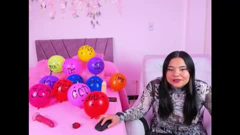 victoria_16_ online show from 12-03-25, 05:48