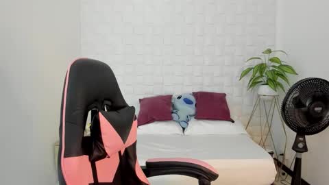 victoria online show from 02-15-26, 08:13