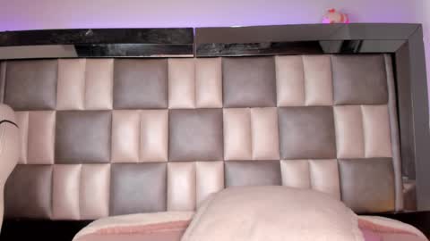 Victoria online show from 02-27-25, 01:38