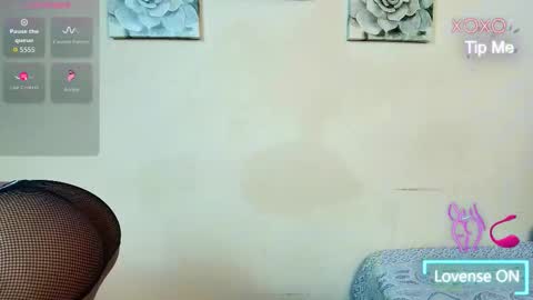 Victoria online show from 09-27-25, 02:49