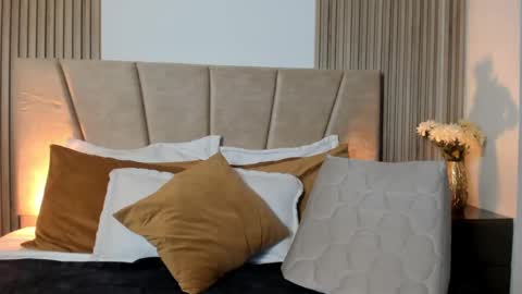 VIC online show from 10-04-25, 12:14