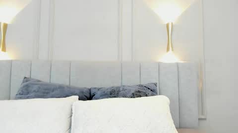 victoria  online show from 10-13-25, 07:03