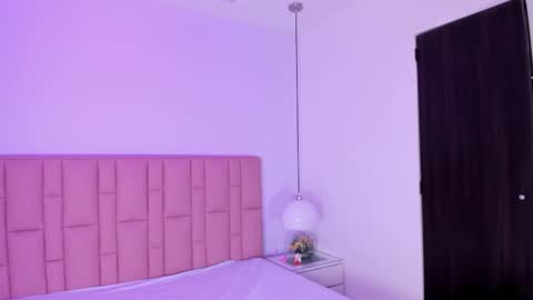 valentina online show from 01-11-26, 12:10