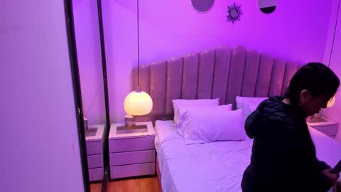 valentina online show from 02-21-26, 12:06