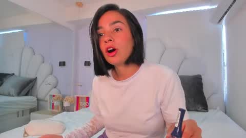 Victoria Darkova online show from 07-12-26, 01:13