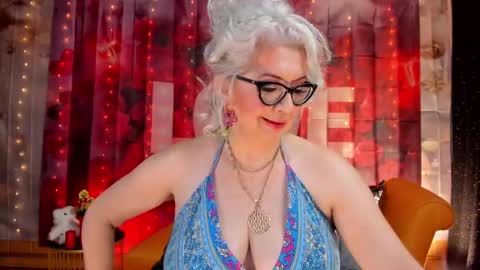 Snapshot of victoria_dior chatting on 02-01-25, 08:26 diorvictoria9 online show from 02-01-25, 08:26