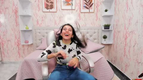 Snapshot of victoria_houston chatting on 01-03-25, 05:06 Victoria Houston online show from 01-03-25, 05:06