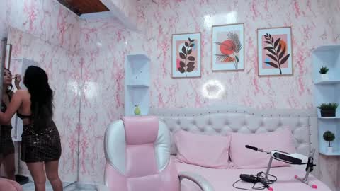 Snapshot of victoria_houston chatting on 01-12-25, 03:28 Victoria Houston online show from 01-12-25, 03:28