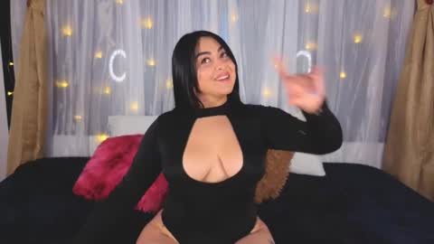 Victoria  online show from 11-20-25, 12:22