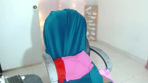 VICKY online show from 12-06-24, 12:23