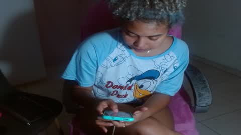 VICKY online show from 12-22-24, 05:21