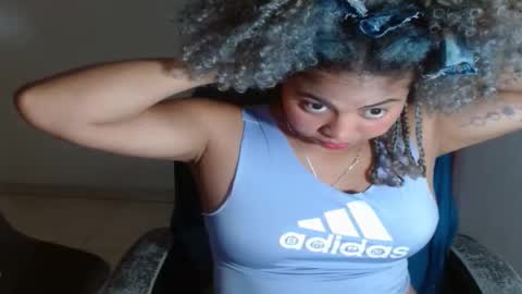 VICKY online show from 02-13-25, 09:49