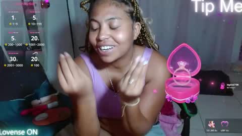 VICKY online show from 10-29-25, 11:06