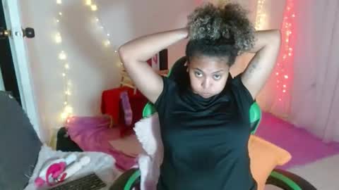 VICKY online show from 02-19-26, 01:56