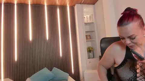 Snapshot of victoria_mooree chatting on 10-30-25, 04:52 Victoria Everyday From 1400 to 2130 Col Time online show from 10-30-25, 04:52