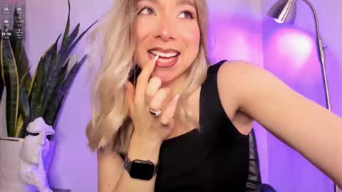 D A N I online show from 11-02-25, 02:03