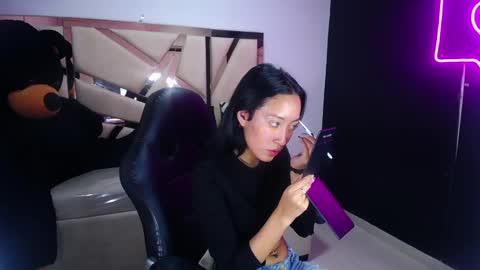 Snapshot of victoria_ricci_a chatting on 03-03-25, 04:46 Victoria online show from 03-03-25, 04:46