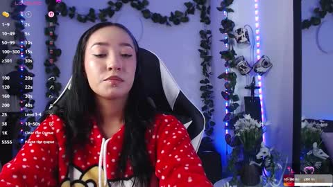 Snapshot of victoria_ricci_a chatting on 10-08-25, 04:32 Victoria online show from 10-08-25, 04:32