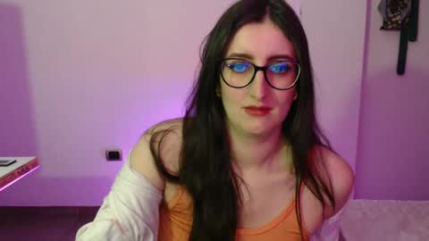 Victoria online show from 11-08-25, 09:02