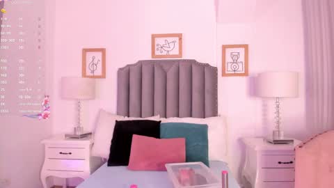 victoria  online show from 02-02-25, 11:40