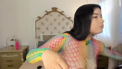 victoria  online show from 04-09-26, 11:48