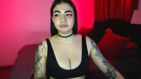 Snapshot of victoria_vox chatting on 04-21-26, 12:01 Victoria online show from 04-21-26, 12:01