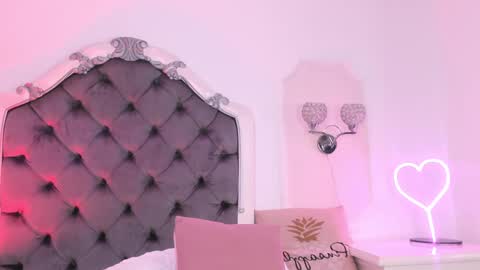 Snapshot of victoria_watsson chatting on 02-01-25, 03:07 victoria_watsson online show from 02-01-25, 03:07