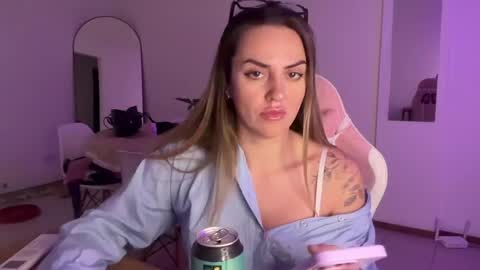 Victoriababy43 online show from 03-17-26, 01:21