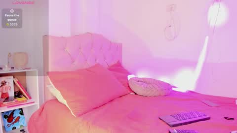 Victoria online show from 12-02-25, 11:26