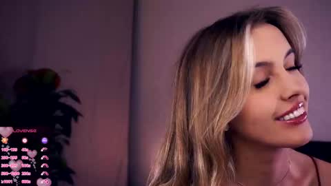 Anasteisha  Day Helen  Night online show from 10-05-25, 07:23