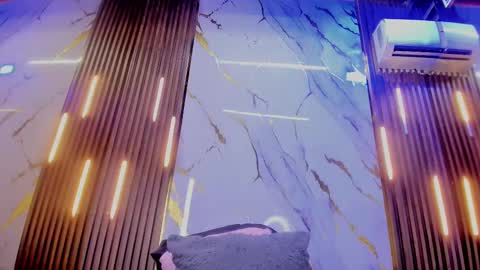 Victoria  online show from 10-04-25, 08:51