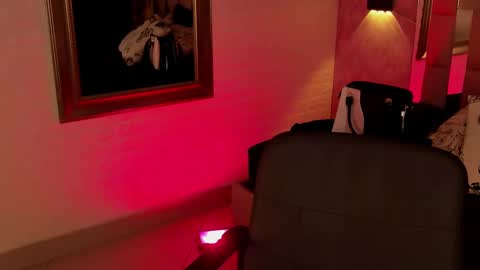 VICTORIA online show from 02-11-25, 10:50