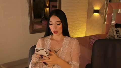 VICTORIA online show from 03-11-25, 10:42