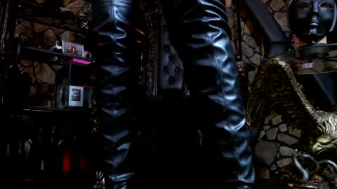 Victoria Heller online show from 01-22-25, 05:59