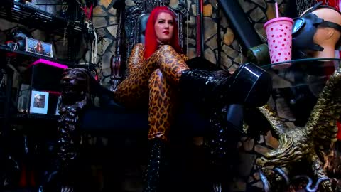 Victoria Heller online show from 03-11-25, 07:26