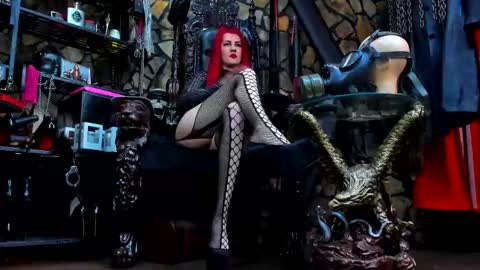 Victoria Heller online show from 09-13-25, 05:51