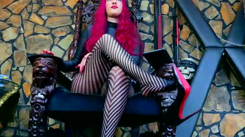 Victoria Heller online show from 04-28-26, 05:45