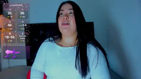 Victoria  online show from 03-25-26, 10:43