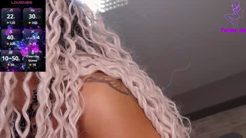 Snapshot of victoriamazze chatting on 12-09-24, 02:02 Victoria online show from 12-09-24, 02:02