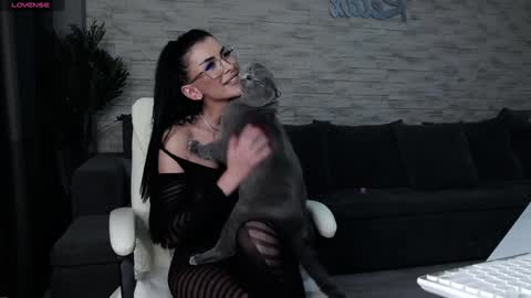 Snapshot of victoriamazze chatting on 01-30-25, 03:00 Victoria online show from 01-30-25, 03:00