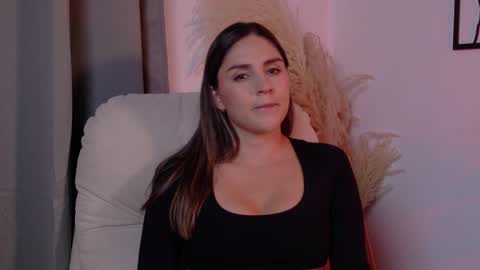 VictoriaNova online show from 04-17-26, 01:47