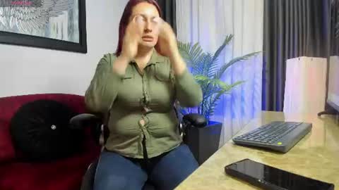 victoriapaker online show from 06-12-26, 11:42